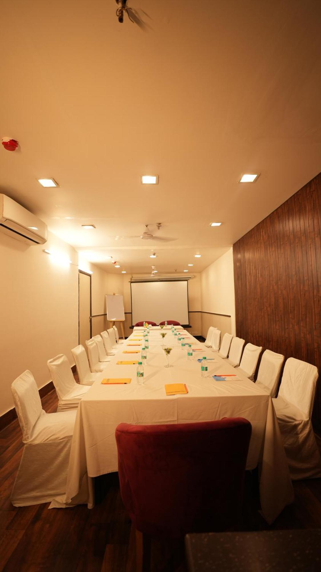 Hotel Africa Avenue - Greater Kailash 1 New Delhi Ngoại thất bức ảnh
